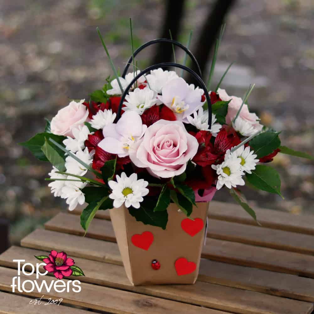 Романтична Аранжировка в Кошничка